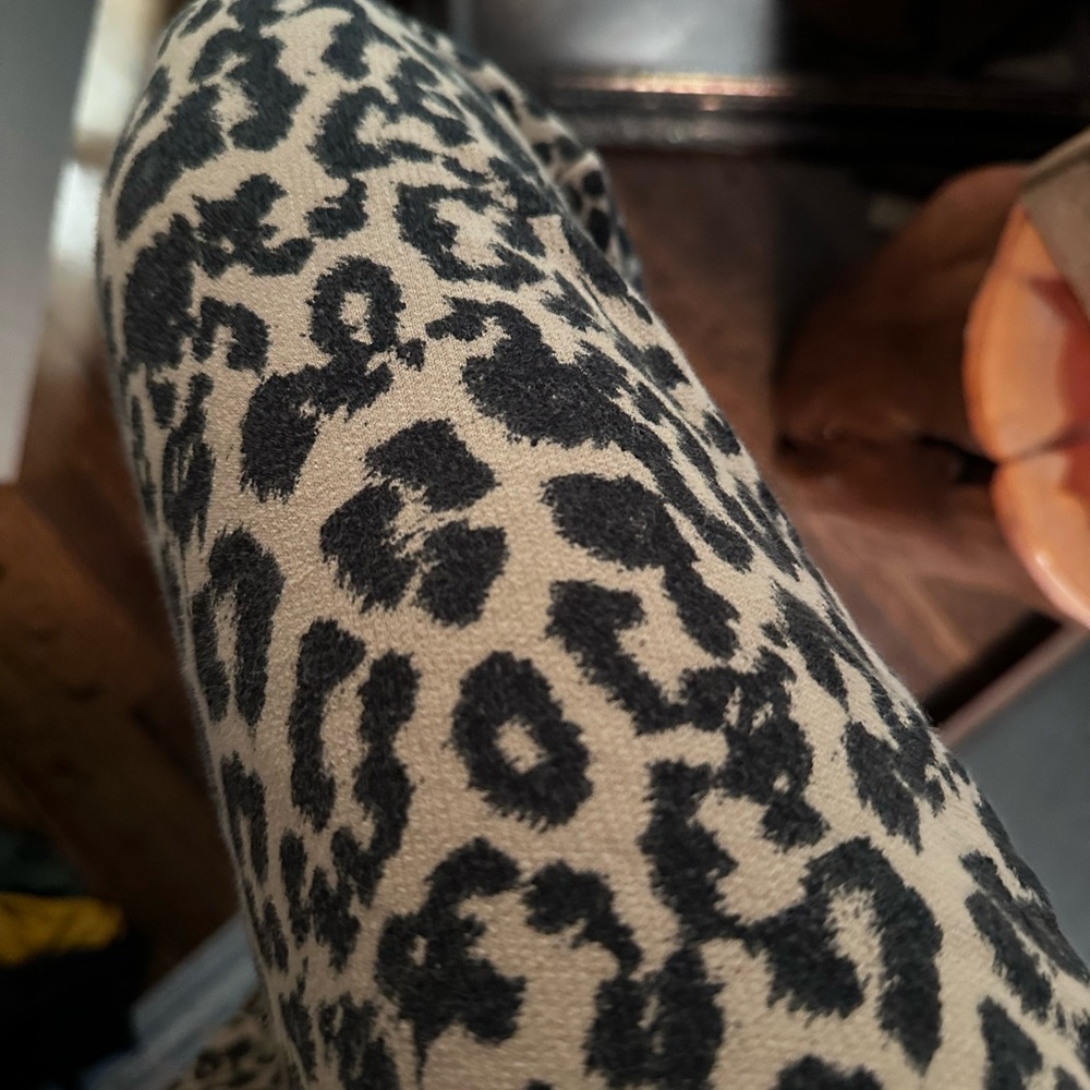 LNA - sweats